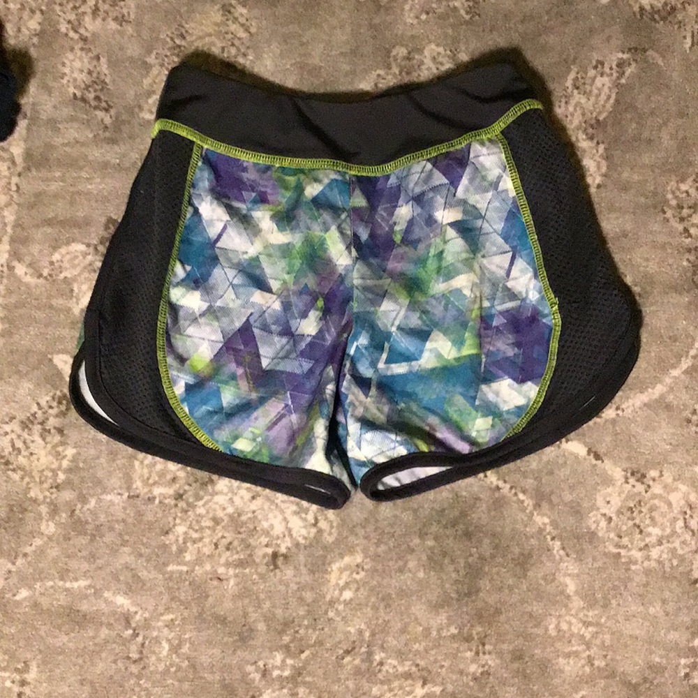 Patterned shorts